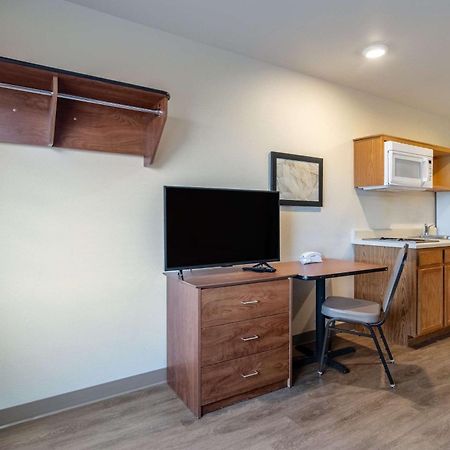 Woodspring Suites Champaign Near University المظهر الخارجي الصورة