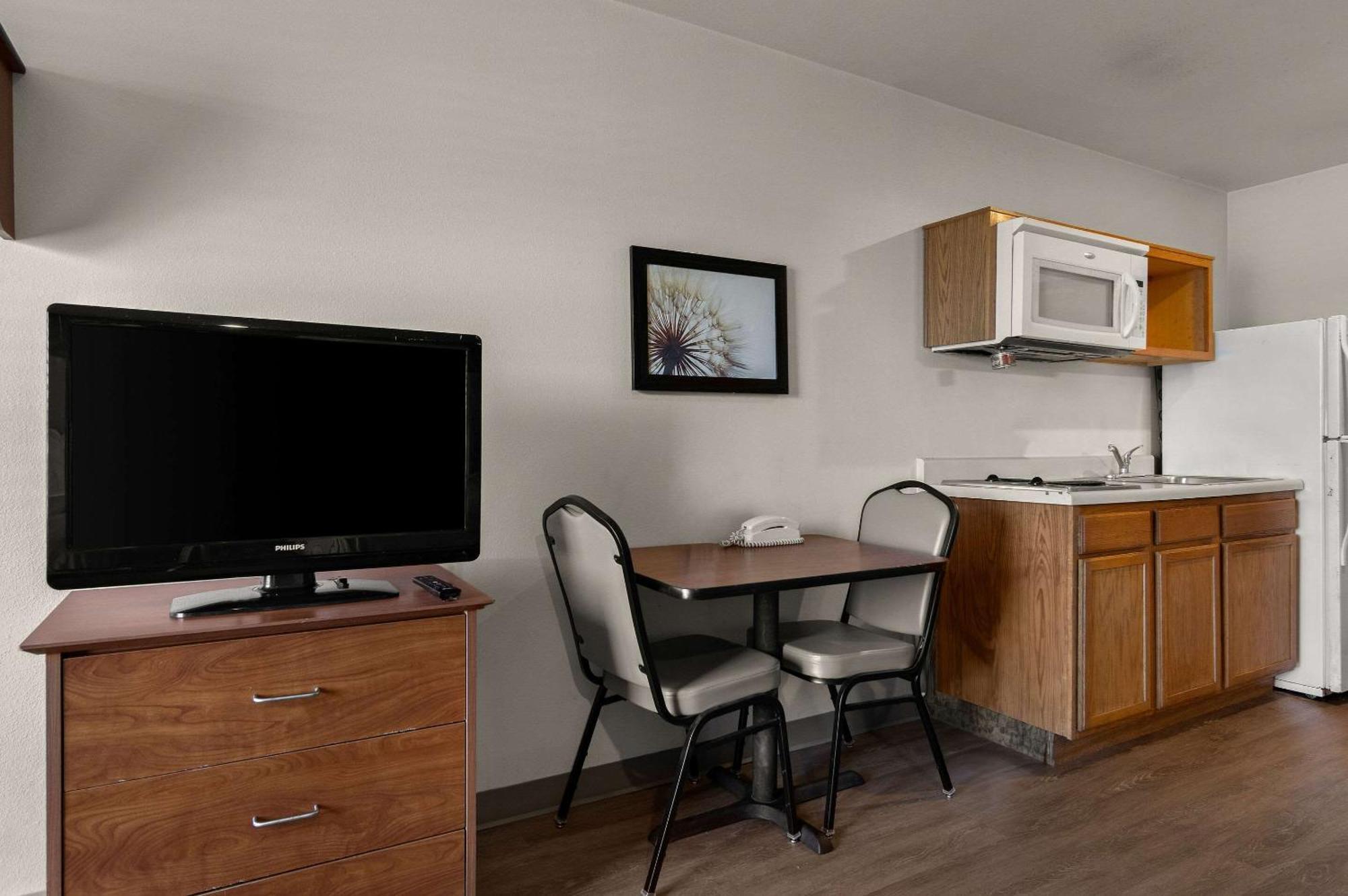 Woodspring Suites Champaign Near University المظهر الخارجي الصورة