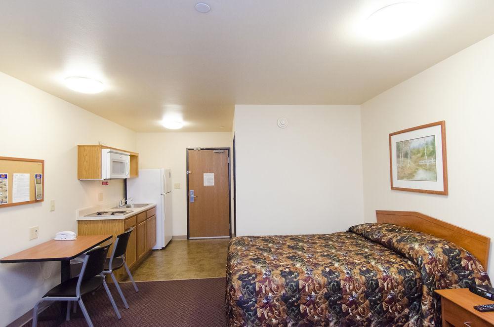 Woodspring Suites Champaign Near University المظهر الخارجي الصورة