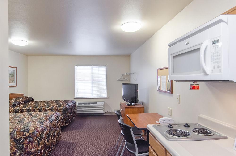 Woodspring Suites Champaign Near University المظهر الخارجي الصورة